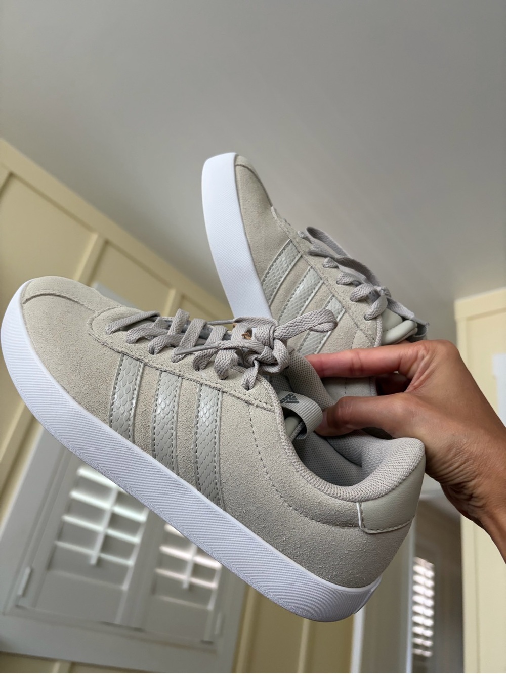 Adidas NWT Women’s Sneakers in Light Taupe size 7 US